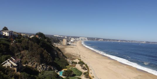Casona con amplia vista al mar en Mirasol, Algarrobo.
