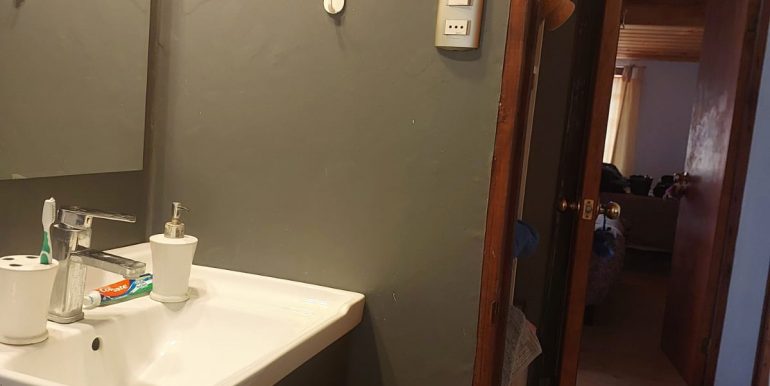 F20