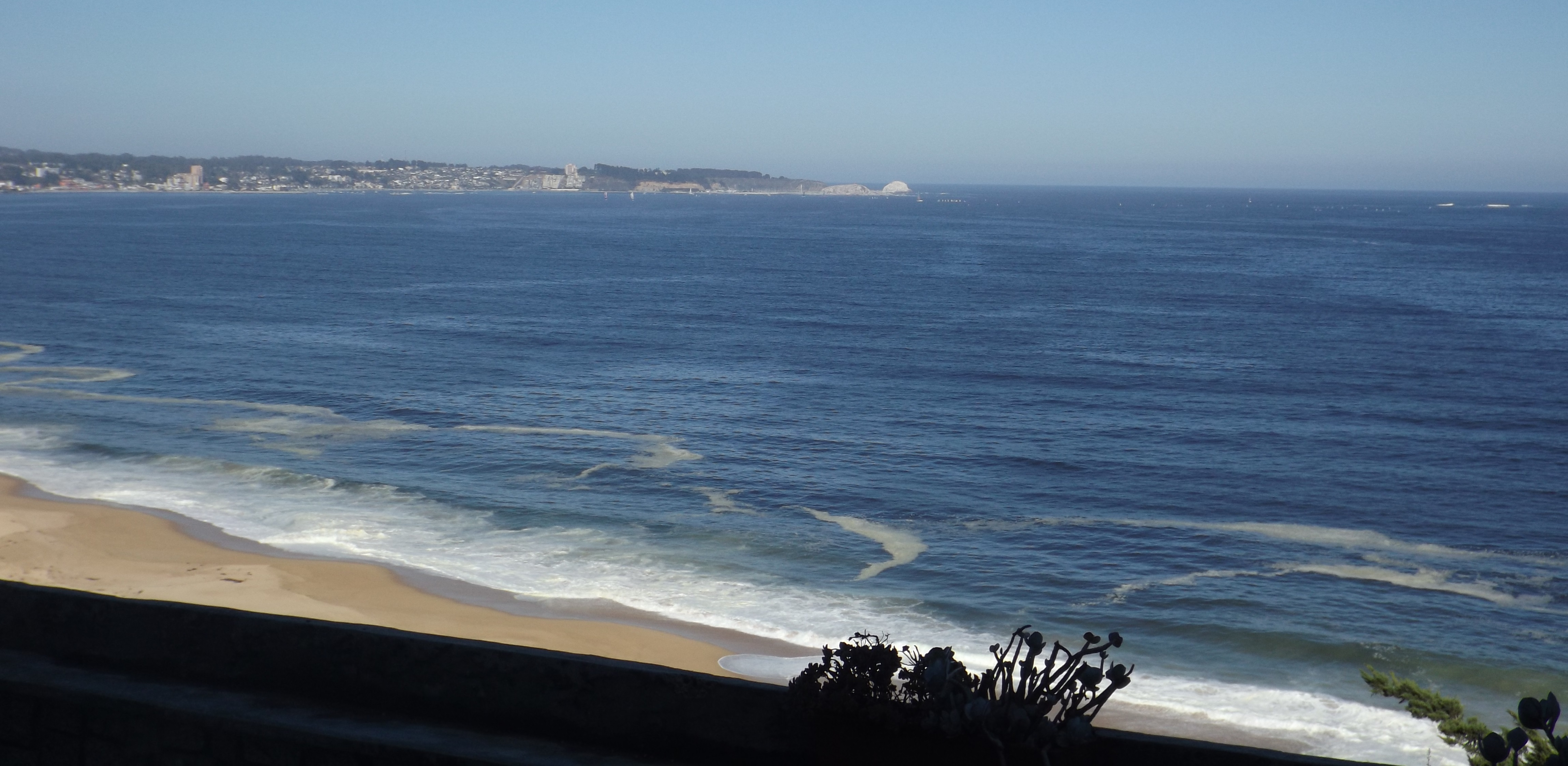 Casona con amplia vista al mar en Mirasol, Algarrobo.